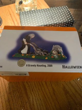 Department 56 Halloween Village Gravely Haunting 2009 807305 Accessory