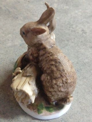 Homco Porcelain Rabbit On Log 1411 Bunny US 2