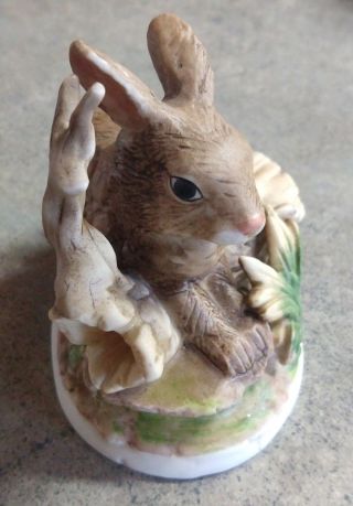 Homco Porcelain Rabbit On Log 1411 Bunny US 4