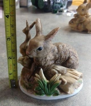 Homco Porcelain Rabbit On Log 1411 Bunny US 5
