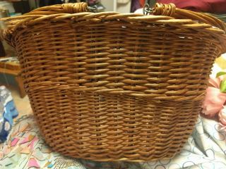 Vintage.  Woven Wicker Gathering Market Basket With Double Swing Handles