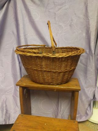 Vintage.  Woven Wicker Gathering Market Basket with Double Swing Handles 3