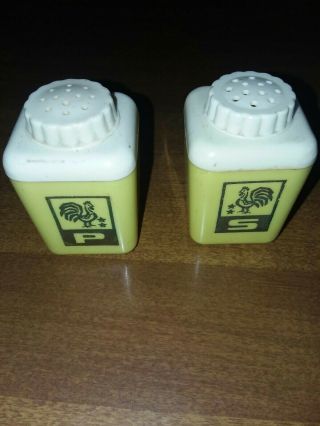 Vintage Lustro Ware Yellow White Salt & Pepper Shaker Set Square Rooster Stars