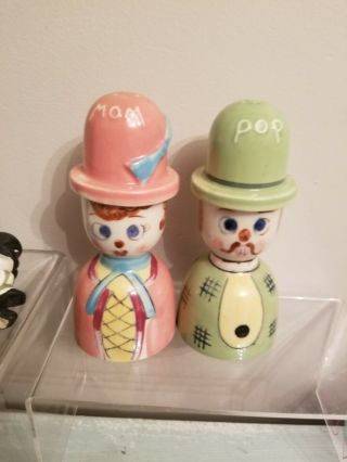 Vintage Relco Mom And Pop Salt/pepper Shakers / Egg Cups