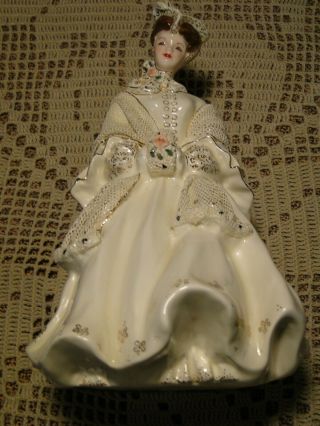 Vintage Florence Ceramics Pasadena 8.  5 " Figurine Brunette Camille In Ivory/gold