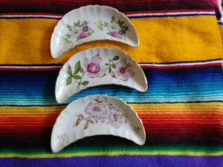 3 Andrea By Sadek Ceramic Crescent Moon Shaped Candy Trinket Dishes,  Gold Trim