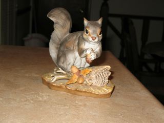 Home Interior Homco 1982 Masterpice Porcelain Grey Squirrel With Acron Figurine