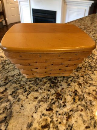 2010 Small Flared Basket With Lid And Liner