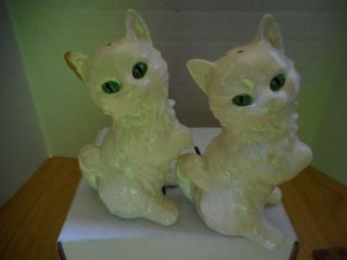 Goebel White Cat W/green Eyes Salt & Pepper Shaker Set
