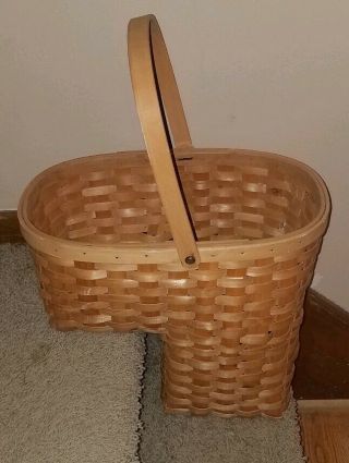 Charming Vintage Blonde Woven Wicker Stair Basket W/handle