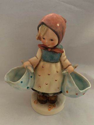 Vintage Goebel Hummel Figurine - Mother’s Darling 175 - Tmk - 5