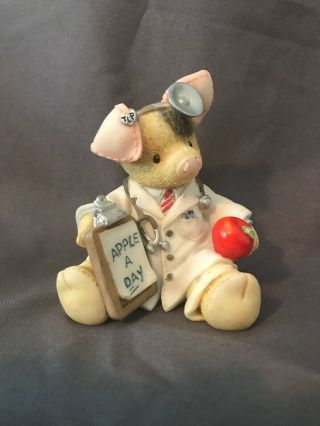 Enesco This Liitle Piggy Apple A Day Doctor Pig Tlp 167657