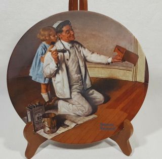 Norman Rockwell The Painter Collector Plate AI 6265 Edwin Knowles 2