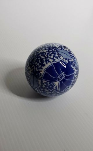 3 " Blue & White Porcelain Ceramic Carpet Ball Orb Sphere With Flower Design