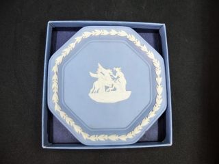 Wedgwood Mini Plate Tray White On Blue Jasperware Box