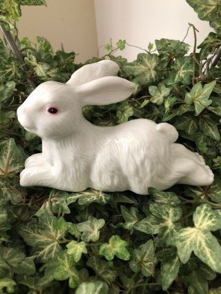 Vintage White Ceramic Bunny Rabbit Figurine With Felt On Bottom Easter