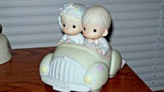 Precious Moments,  520780 " Wishing You Roads Of Happiness ",  Bride & Groom In Car