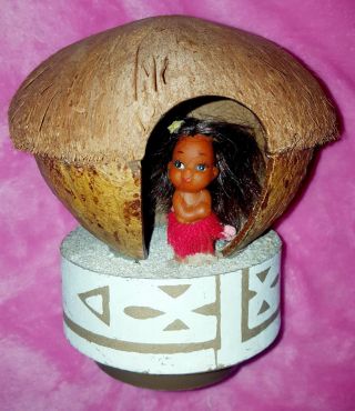 Cute Vintage Hawaiian Music Box Hula Girl Coconut Tiki Hut