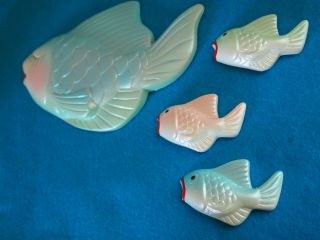Set Of 4 Vintage Chalk Ware Pastel Fish With Bright Red Lips