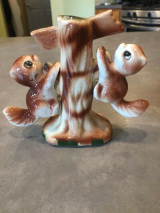 Vintage Climbing Squirrels Salt and Pepper Shakers Hanging Tree Stand Taiwan 2