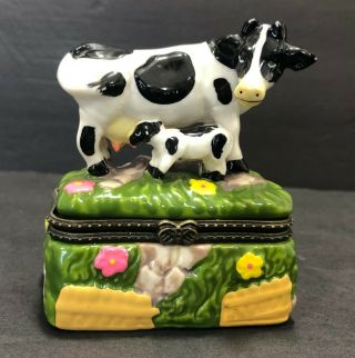 Direct Connection Miniature Hinged Trinket Box Black & White Cow With Calves