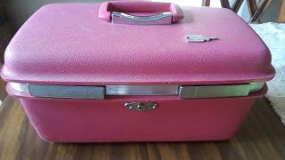 Vintage Royal Traveller By Samsonite Make Up Train Case Travelling Luggage /key
