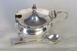 An Antique Solid Sterling Silver Mustard Pot With Liner & Spoon Birmingham 1917.