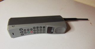 Old Vintage Thick Brick Cell Phone Motorola AmericA Series prop 3