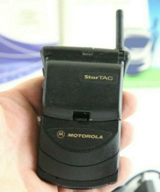 Motorola Startac 3000 Mobile Phone With Extra Battery And Accessories
