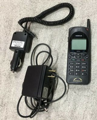 Vintage Nokia 2180 Cell Phone With Chargers 1998.