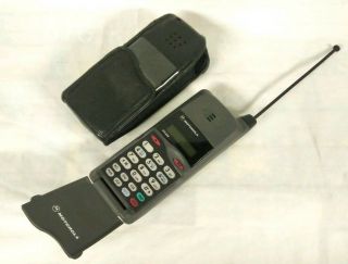 Motorola Flip Phone Model Dpc650 With Leather Case - No Corrosion Htf