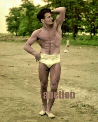 Vintage Negative: Bodybuilder Physique Man Male Shirtless Muscle 40 