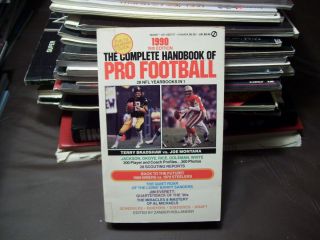 1990 The Complete Handbook Of Pro Football Terry Bradshaw - Joe Montana