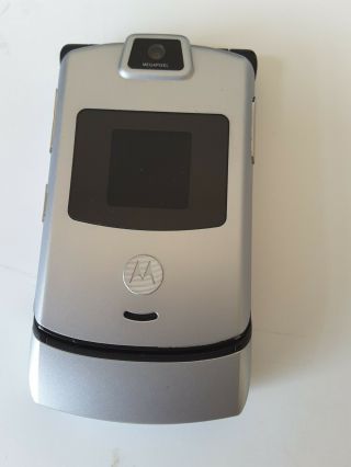 Motorola Razr V3m V3 VERIZON Cell Phone Razor Silver razer flip camera vcast - C - 2