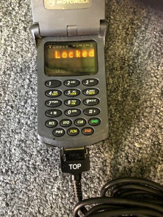 Motorola Startac Vintage Hand Held Flip Phone W/ Charger But Is Locked 2
