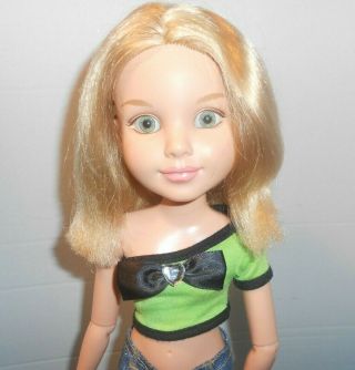 MGA Best Friend Club Doll Green Eyes Blonde Hair 18 