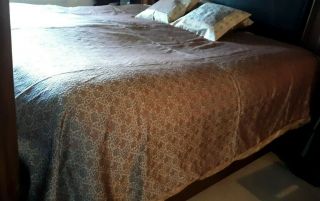 Antique / Vintage Gorgeous Silk Bed Cover And 2 Pillow Cases