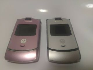 2 Motorola V3m Razr Cell Phones With Back Covers And 1 Battery No Charger