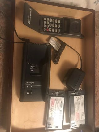 Motorola Digital Personal Communicator Vintage 80s Flip Phone & Charger