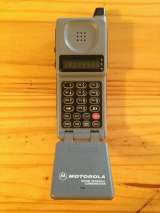 Motorola 67444 Vintage La Cellular Flip Phone Digital Personal Communicator