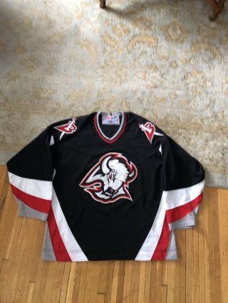 Vintage Buffalo Sabres Ccm Nhl Hockey Jersey Mens Size Xl Made In Canada