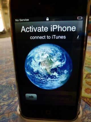 Apple Iphone 2g 4gb 1st Generation A1203 (at&t) 2007 (battery Wont Charge)