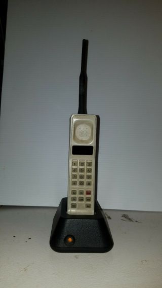 Vintage Motorola Dynatac 8000 Series Brick Cellular Cell Phone Ca 1980s