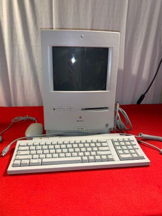 Apple Macintosh Color Classic Vintage Computer M1600 With Keyboard And Mouse