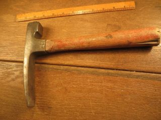 Vintage Plumb 24 Oz.  Brick Mason / Rock / Stone Hammer Old Usa Tools