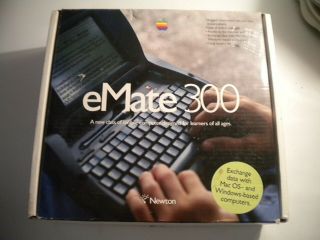 Apple Newton eMate 300 Laptop with Stylus,  AC Adapter 2