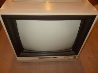 Commodore 1702 Color Monitor - And