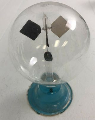 Vintage Radiometer Solar Power Space Age Light Mill Windsor Electronics