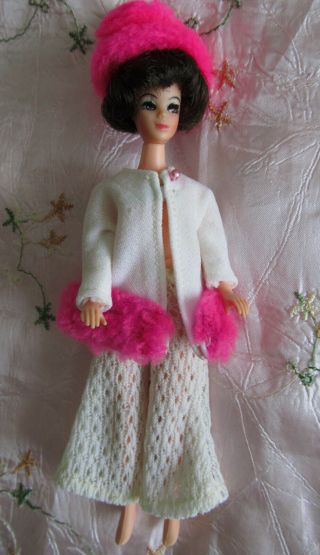 Vintage 1970s Topper Dawn Angie Head To Toe Brunette In White And Pink Outfit