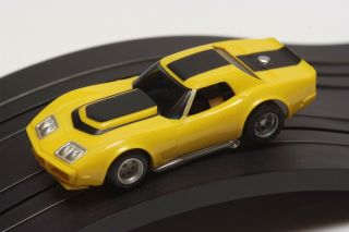 26 Vintage Aurora Afx Ho Slot Car Yellow Chevrolet Corvette W/ Black Stripe